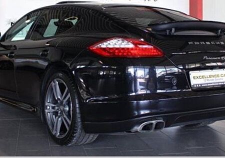 Porsche Panamera 4S S