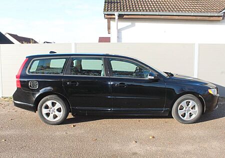Volvo V70 2.4D Momentum 120kW