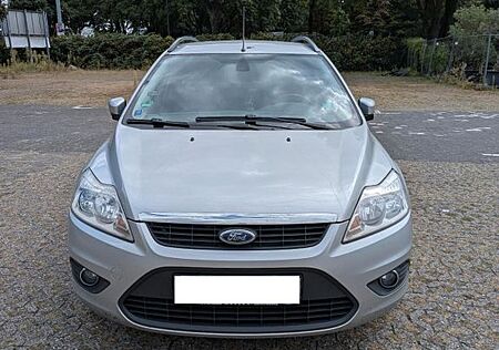 Ford Focus Turnier - unfallfrei | Allwetterreifen