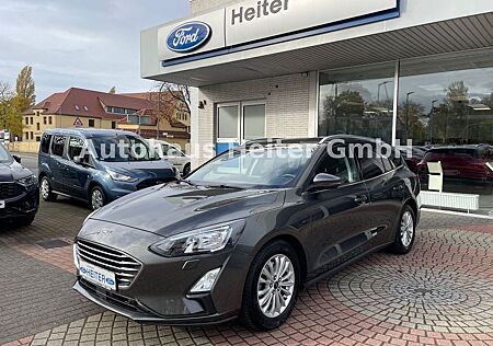 Ford Focus Turnier Titanium X / LED+Navi+Kamera