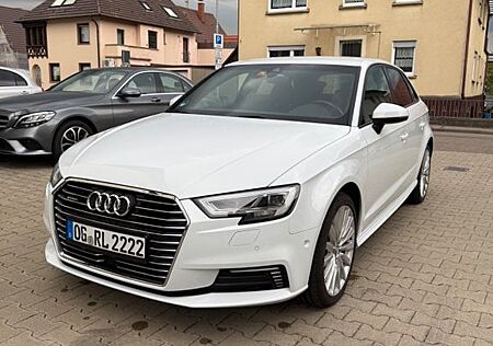 Audi A3 1.4 TFSI e-tron S tron. design Sportback ...