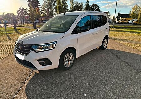 Renault Kangoo 4 1,5 dci Kamera viele Asistente Navi