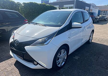 Toyota Aygo (X) Aygo -play touch LED*KAM*BLUETOOTH*2.HAND