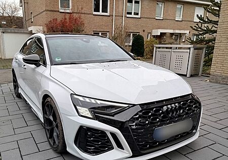 Audi RS3 2.5 TFSI S tronic quattro -