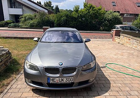 BMW 325i Cabrio - Automatik