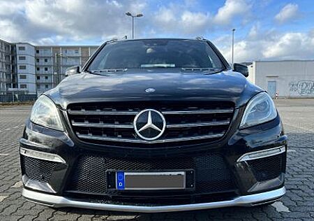 Mercedes-Benz ML 63 AMG 4MATIC AMG