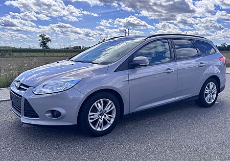 Ford Focus Turnier Trend/AHK/PDC/2.Hand/Klimanlage