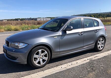 BMW 120d Scheckheft+Guter Zustand