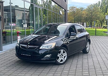 Opel Astra J Lim. 5-trg. Design Edition KLIMA