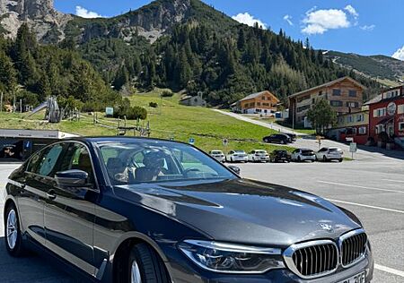 BMW 530e iPerformance Plug-in Hybrid TÜV 2027