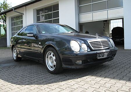 Mercedes-Benz CLK 320 V6 Automatik Elegance