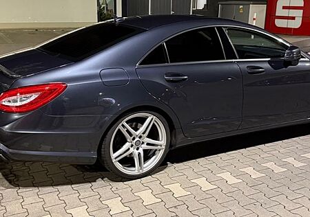 Mercedes-Benz CLS 500 4MATIC - AMG line - Deutsches Fahrzeug