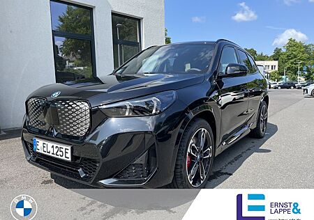 BMW iX1 eDrive20 M Sport Pro || 19Z Head-Up 360° Pan