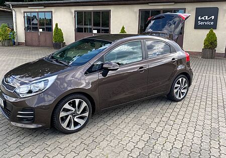Kia Rio 1.4 Spirit Spirit/1.Hand-Scheckheftgepflegt
