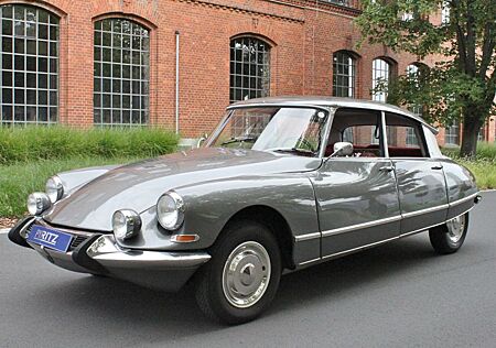 Citroën DS 21