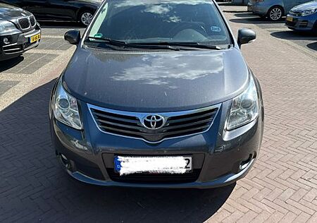 Toyota Avensis Combi Executive 1.8 Valvem. Multidri...