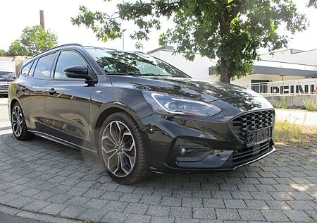 Ford Focus Turnier ST-Line