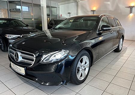 Mercedes-Benz E 220 E 220d T AVANTGARDE Autom.NAVI XENON LEDER VOLL