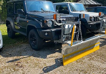 Suzuki Jimny 4x4 Winterdienstfahrzeug Schnee Pflug + Streuer