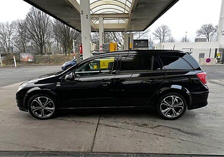Opel Astra Caravan 1.9 CDTI OPC LEDER 04/27
