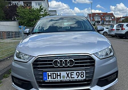 Audi A1 gebraucht kaufen Audi A1 1.4 TDI -