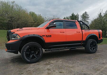 Dodge RAM 1500 Crew Cab 4x4 Lifted Luftfederung TOP