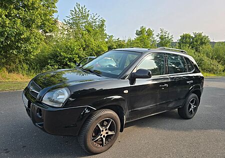 Hyundai Tucson 2.0 GLS Klima Tüv2027 Anhkpl. FuZv. El.Fh