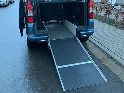Citroën Berlingo mit Rollstuhlrampe