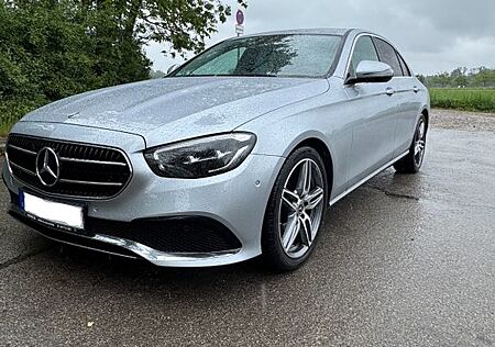Mercedes-Benz E 220 d Autom. -