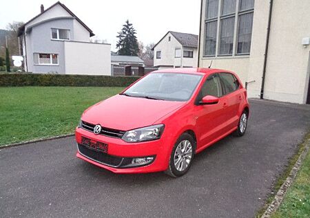 VW Polo Volkswagen V Life