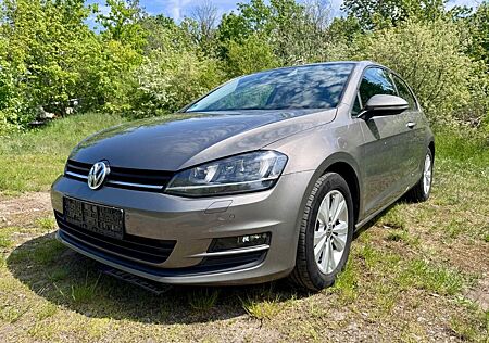 VW Golf Volkswagen 1.4 TSI 90 kW Comfortline