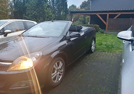 Opel Astra 1.6 ECOTEC Cosmo 85kW Cosmo