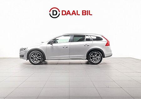 Volvo V60 CC D4 AWD 190HP SUMMUM T-BAR VOC PDC