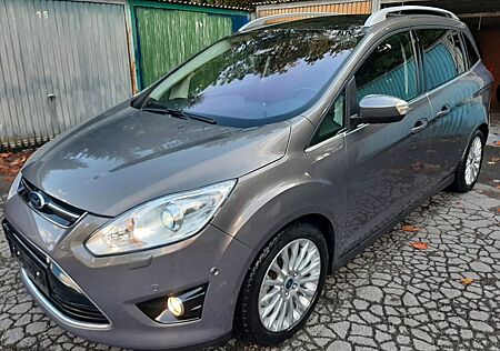 Ford Grand C-Max 1,6 EcoBoost 110kW Titanium Pano