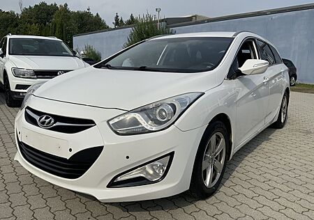Hyundai i40 cw 1.7 CRDI FIFA World Cup Edition/AUTOMATIK