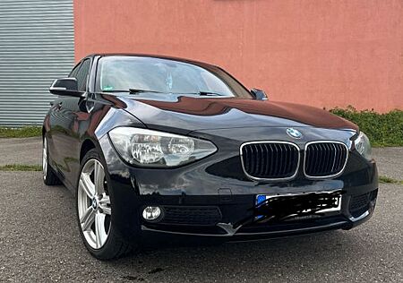 BMW 116i Sport Line Sport Line