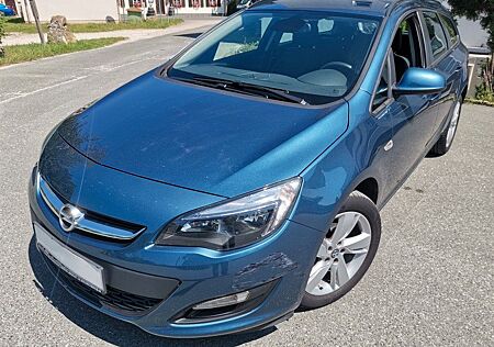 Opel Astra ++ST+Style+Fahrradträger+SHZ+PDC