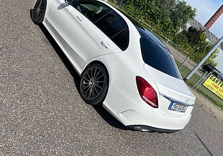Mercedes-Benz C 220 d 4MATIC AMG Line Autom. AMG Line