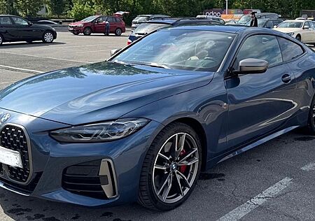 BMW M440i xDrive Coupé A - Hybrid 8-fach Bereift
