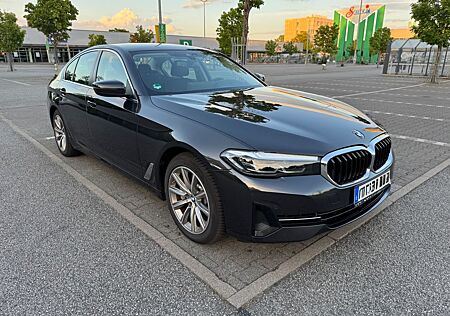 BMW 530e -Limousine
