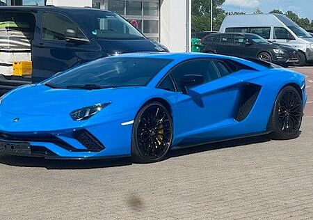 Lamborghini Aventador SCoupé VOLL*Carbon*MIETKAUF