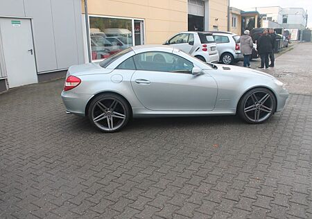 Mercedes-Benz SLK 200 K Klima*19"LM*Leder*Sitzhzg*2.Hand