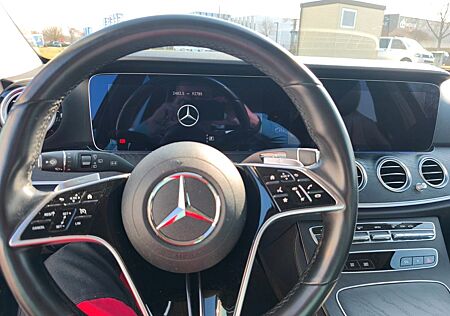 Mercedes-Benz E 200 d T Aut. JUNGE STERNE bis 03.2028, AHZV