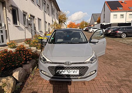 Hyundai i20 1.2 62kW blue Classic Classic