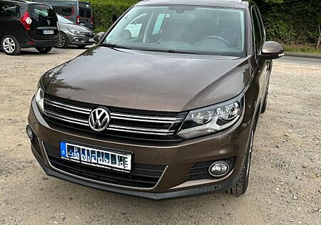 VW Tiguan Volkswagen 1.4 TSI DSG BMotion Tech Sport & Styl...