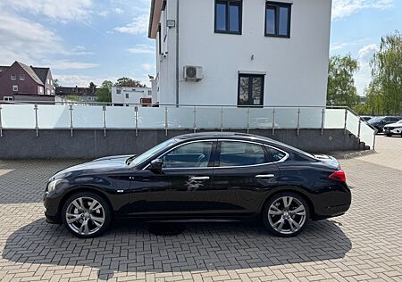 Infiniti M30 M30d S Premium*CAM/AUT/TEMP/NAVI/SHZ/MEM
