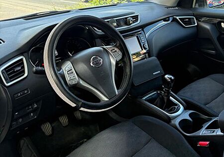 Nissan Qashqai 1.6 dCi DPF ALL-MODE 4x4 360° 360°