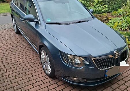 Skoda Superb 2.0 TDI 125kW DSG Elegance Combi Elegance