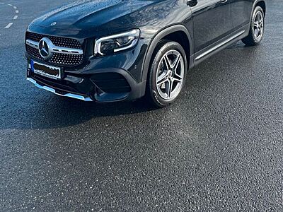 Mercedes-Benz GLB 200 d 4MATIC AMG Standh Panorama Kamera AHK