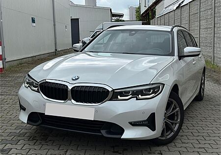 BMW 320 d Sport Line LED AMBIENTE SzH LIVECOCKPIT